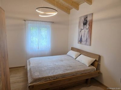 M&ouml;blierte 2-Zimmer-Wohnung mit Balkon in Kolbermoor