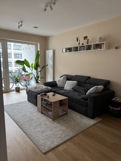 Vollm&ouml;blierte 3 Zi Wohnung in top Lage zur Untermiete