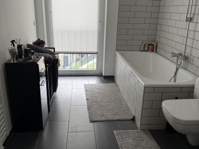 Vollm&ouml;blierte 3 Zi Wohnung in top Lage zur Untermiete