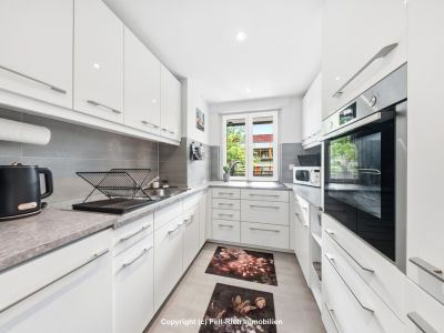STADTJUWEL: Schicke vollm&ouml;bilierte 2-Zimmerwohnung in der Karlsruhe S&uuml;dstadt mit Balkon