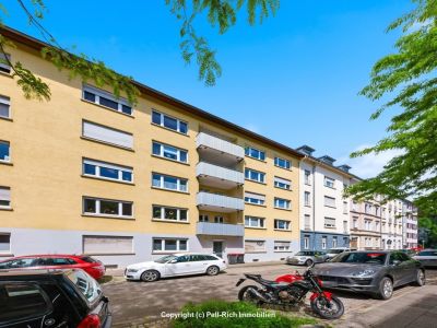 STADTJUWEL: Schicke vollm&ouml;bilierte 2-Zimmerwohnung in der Karlsruhe S&uuml;dstadt mit Balkon