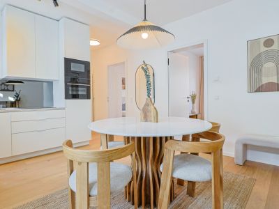 *****Stilvoll m&ouml;blierte 2-Zimmer-Wohnung im Hochparterre mit Balkon & Garten *****