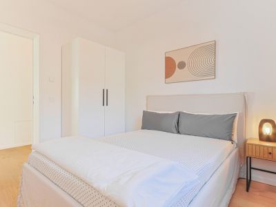 *****Stilvoll m&ouml;blierte 2-Zimmer-Wohnung im Hochparterre mit Balkon & Garten *****