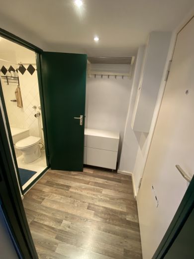 Helle Altbauwohnung in Kreuzberg &ndash; m&ouml;bliert