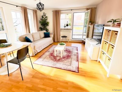 M&ouml;blierte 2-Zimmer-Wohnung mit 2 Balkone in Bad Aibling