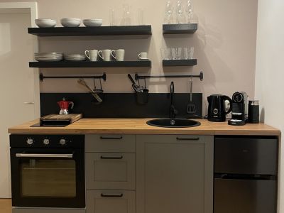 M&ouml;blierte 2-Zimmer-Wohnung mit 2 Balkone in Bad Aibling
