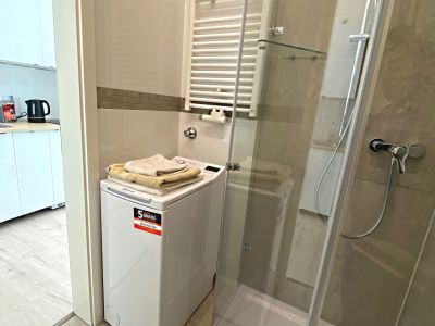 Sehr sch&ouml;n eingerichtetes 1-Zimmer Apartment in der Stadtmitte