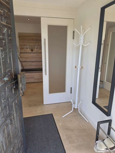 M&ouml;blierte 3-Zimmer-Wohnung mit Terrasse in Bruckm&uuml;hl
