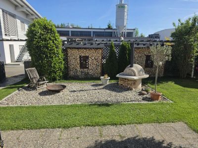 M&ouml;blierte 3-Zimmer-Wohnung mit Terrasse in Bruckm&uuml;hl