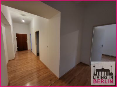Gro&szlig;z&uuml;gige 5-Zimmer-Wohnung in Berlin-Steglitz - Befristet!