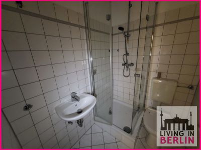 Gro&szlig;z&uuml;gige 5-Zimmer-Wohnung in Berlin-Steglitz - Befristet!