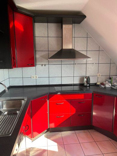 Helle 4,5 Zimmer-Penthaus-Wohnung miit Sonnenbalkon in Oberkassel/L&ouml;rick