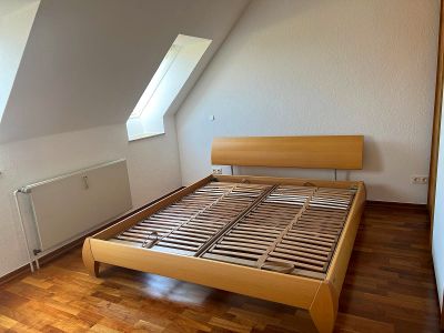 Helle 4,5 Zimmer-Penthaus-Wohnung mit Sonnenbalkon in Oberkassel/L&ouml;rick