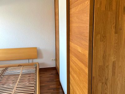 Helle 4,5 Zimmer-Penthaus-Wohnung mit Sonnenbalkon in Oberkassel/L&ouml;rick