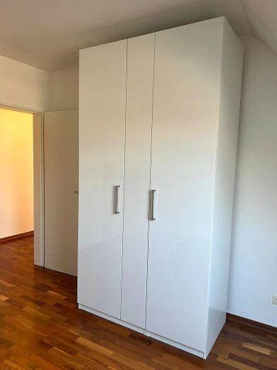 Helle 4,5 Zimmer-Penthaus-Wohnung mit Sonnenbalkon in Oberkassel/L&ouml;rick