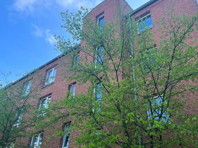 Helle 4,5 Zimmer-Penthaus-Wohnung mit Sonnenbalkon in Oberkassel/L&ouml;rick