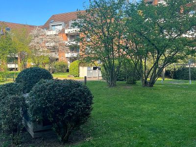 Helle 4,5 Zimmer-Penthaus-Wohnung mit Sonnenbalkon in Oberkassel/L&ouml;rick