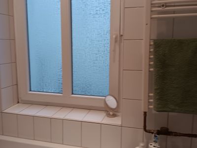 Sonnige m&ouml;blierte 2 Zimmer Wohnung in Sch&ouml;neberg zur Untermiete befristet