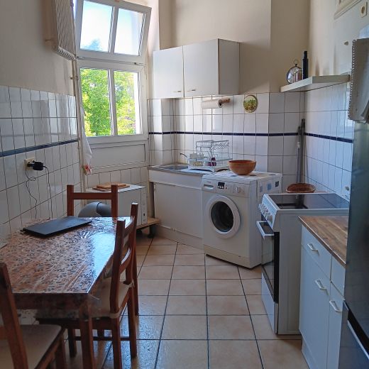 Sonnige m&ouml;blierte 2 Zimmer Wohnung in Sch&ouml;neberg zur Untermiete befristet