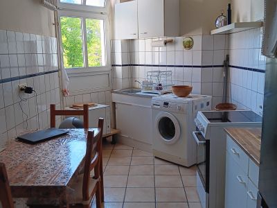 Sonnige m&ouml;blierte 2 Zimmer Wohnung in Sch&ouml;neberg zur Untermiete befristet
