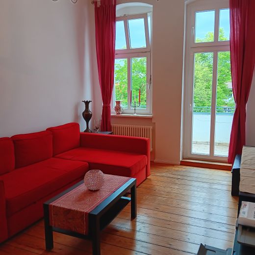 Sonnige m&ouml;blierte 2 Zimmer Wohnung in Sch&ouml;neberg zur Untermiete befristet