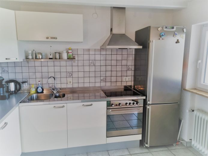 m&ouml;blierte Wohnung zu vermieten, 10 Min. Fu&szlig;weg zur Bahn, einkaufen im Ort.....
