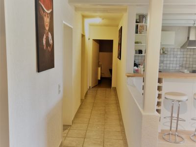 m&ouml;blierte Wohnung zu vermieten, 10 Min. Fu&szlig;weg zur Bahn, einkaufen im Ort.....