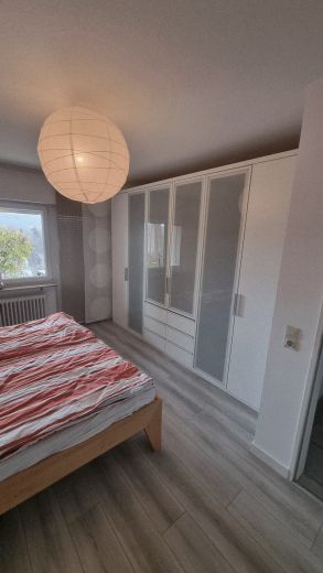 m&ouml;blierte Wohnung zu vermieten, 10 Min. Fu&szlig;weg zur Bahn, einkaufen im Ort.....