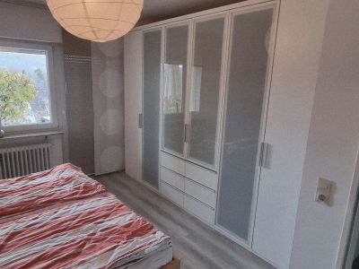 m&ouml;blierte Wohnung zu vermieten, 10 Min. Fu&szlig;weg zur Bahn, einkaufen im Ort.....