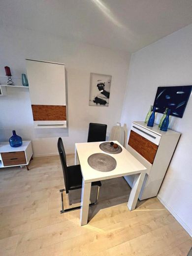 2-Zimmer-Wohnung mit Balkon im Zentrum von D&uuml;sseldorf