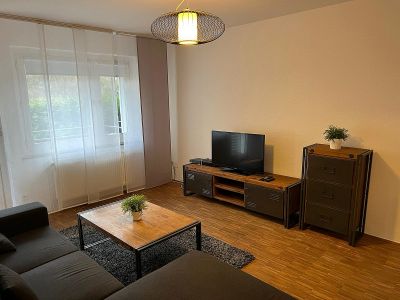 Hafen: moderne 3-Zimmer-Wohnung mit Balkon