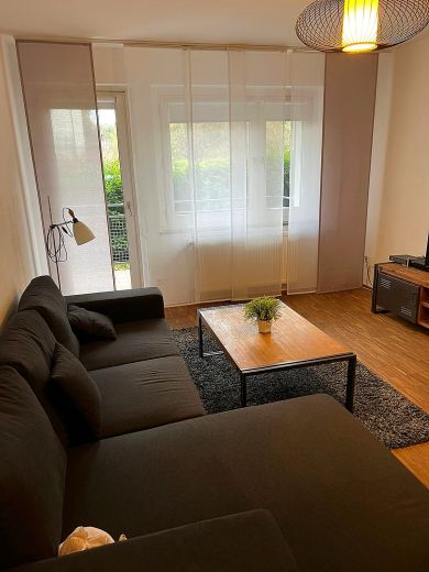 Hafen: moderne 3-Zimmer-Wohnung mit Balkon