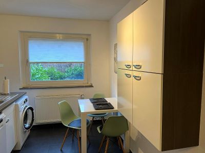 Hafen: moderne 3-Zimmer-Wohnung mit Balkon