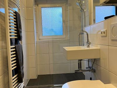 Hafen: moderne 3-Zimmer-Wohnung mit Balkon