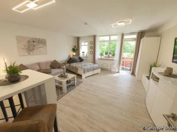 Modernes m&ouml;bliertes Apartment mit Balkon in Rosenheim