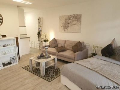 Modernes m&ouml;bliertes Apartment mit Balkon in Rosenheim