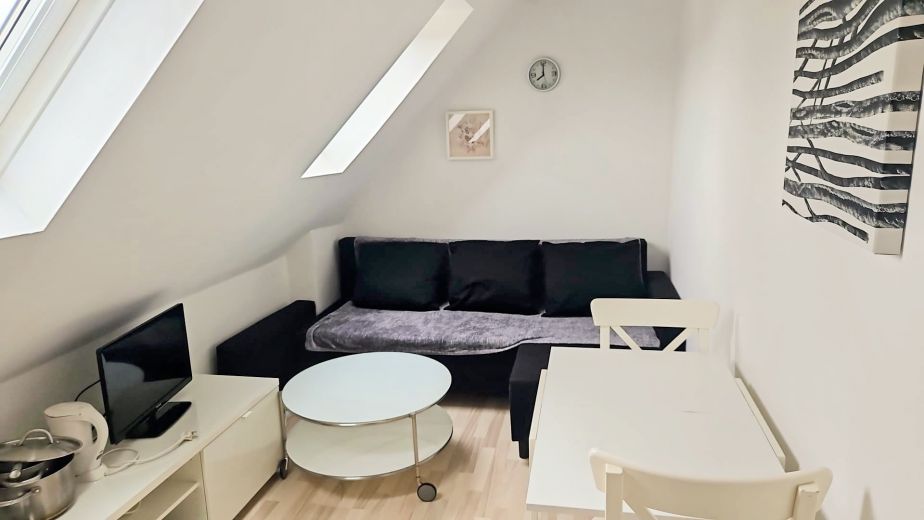 Single-Apartment in Pempelfort im 5. OG