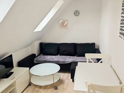 Single-Apartment in Pempelfort im 5. OG