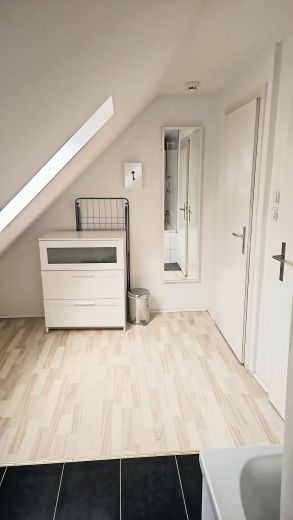 Single-Apartment in Pempelfort im 5. OG