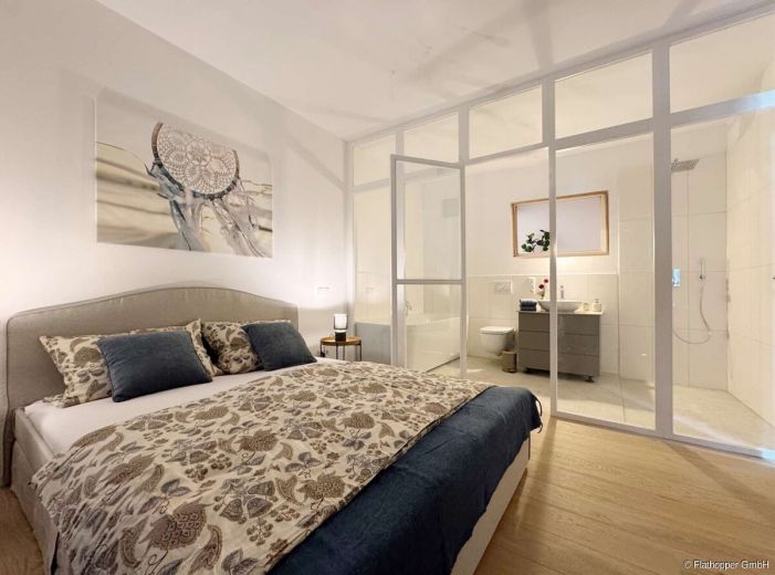 M&ouml;blierte 2-Zimmer-Wohnung mit Terrasse in Rosenheim