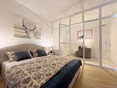 M&ouml;blierte 2-Zimmer-Wohnung mit Terrasse in Rosenheim
