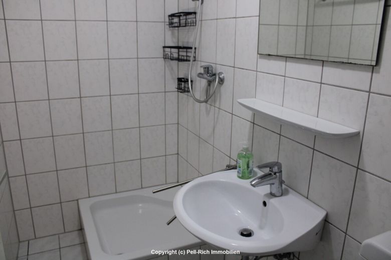 KLEIN ABER FEIN: Souterrainwohnung mit 1 Zimmer in Karlsruhe Neureut
