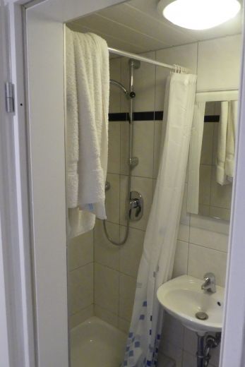 M&ouml;blierte Souterrain Wohnung 44m2 f&uuml;r Wochenendheimfahrer / Berufspendler