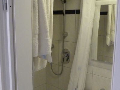 M&ouml;blierte Souterrain Wohnung 44m2 f&uuml;r Wochenendheimfahrer / Berufspendler
