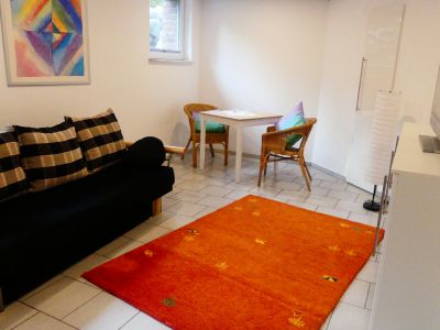 M&ouml;blierte Souterrain Wohnung 44m2 f&uuml;r Wochenendheimfahrer / Berufspendler