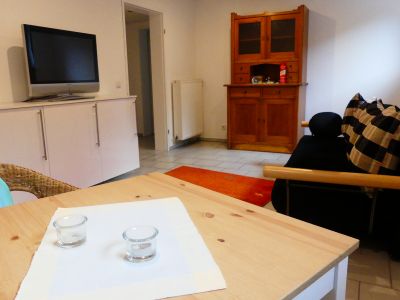M&ouml;blierte Souterrain Wohnung 44m2 f&uuml;r Wochenendheimfahrer / Berufspendler