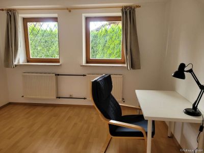 M&ouml;blierte 3-Zimmer-Maisonette-Wohnung in Miesbach