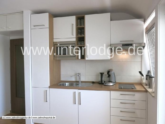 INTERLODGE Modern m&ouml;bliertes Apartment mit Wintergarten inD&uuml;sseldorf-Unterbach
