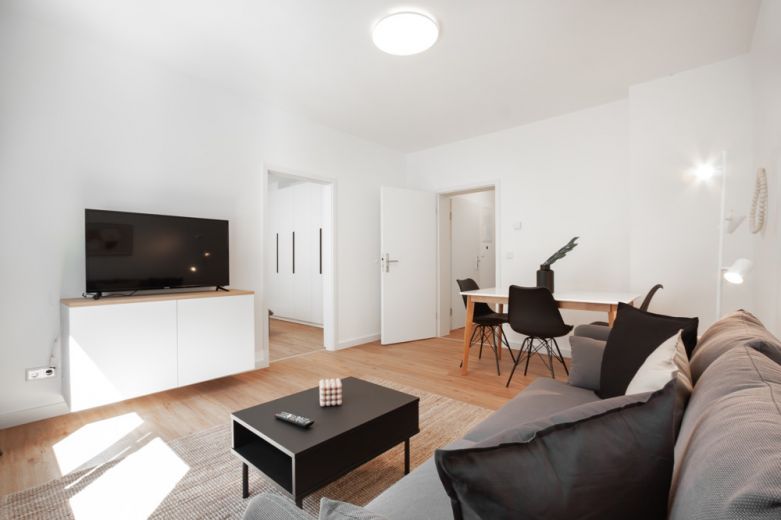 *** moderne 2 Zimmerwohnung mit Sonnenbalkon***