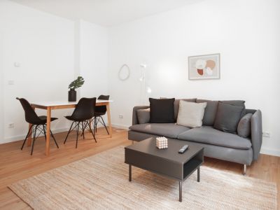 *** moderne 2 Zimmerwohnung mit Sonnenbalkon***